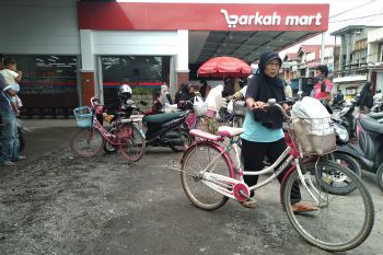 Minimarket di Payakumbuh ini bagikan keuntungan kepada masyarakat kurang mampu