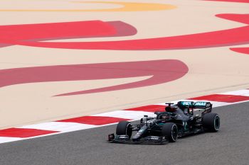 Lewis Hamilton tercepat di FP1 Grand Prix Bahrain