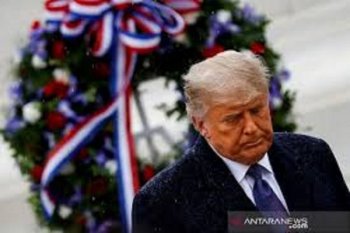 Presiden Trump teken anggaran negara, pandemi demi cegah "govt shutdown"