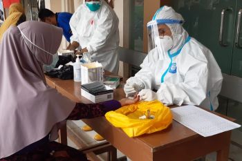 1.380 pangawas TPS di Agam ikuti tes cepat