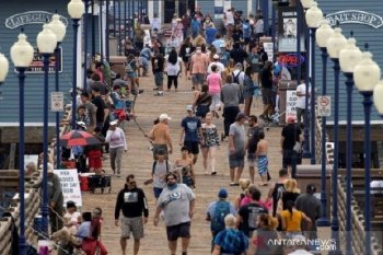 Amerika akan vaksinasi COVID pada warga pertengahan Desember