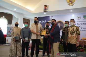 Rombongan BKSAP kunjungan ke Padang Panjang