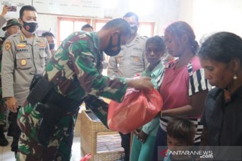 TNI-Polri lakukan "trauma haeling" korban kekerasan  di Sigi