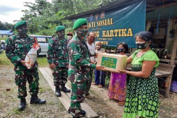 Sambut Hari Juang Kartika, Kodim Muara Teweh bagikan  sembako