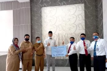 Bank Nagari Realisasikan CSR Pendidikan di Solok Selatan