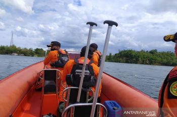 Basarnas Kendari cari nelayan hilang di perairan Cempedak