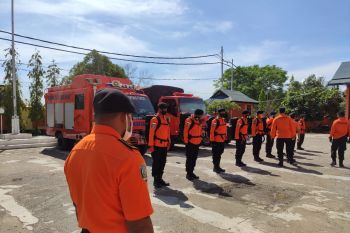 SAR Kupang kirim bantuan personel dan peralatan ke Lembata