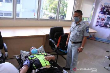 Jasa Raharja Kalteng gelar tes cepat COVID-19 dan donor darah