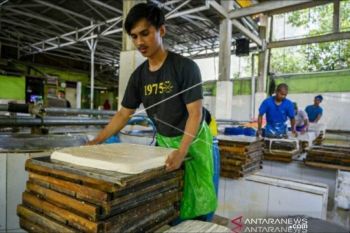 Pemerintah Pusat-Pemkab Parimo bahas manfaat PEN bagi UMKM lewat virtual