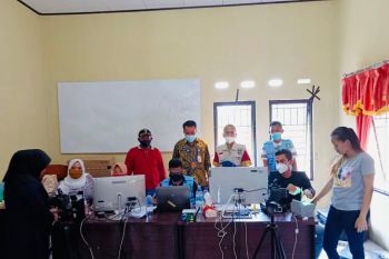 Tingkatkan pelayanan, Disdukcapil Bengkalis terapkan prokes saat peremkaman