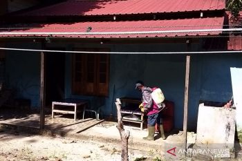 Sejumlah warga Tambelan akan di swab test