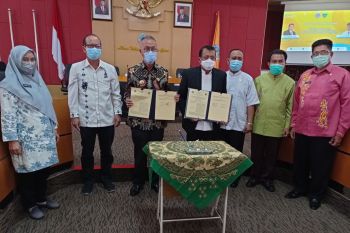 UNP-Pemkab Pesisir Selatan jalin kerja sama pengembangan kampus