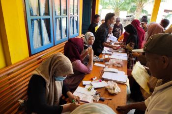 Sekitar 2.412 orang pemilih yang masuk DPT Pemilu di Pasaman Barat belum rekam KTP elektronik