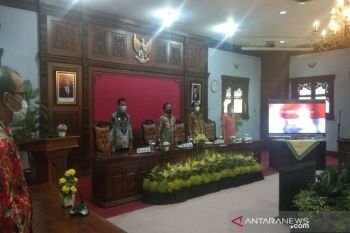 Bupati Batang ingatkan kades kelola dana desa secara efektif