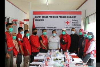 PMI Padang Panjang fokus bantu penangan COVID-19