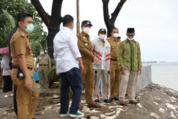 Pj Wali Kota  temui warga Pulau Laelae bahas pembangunan infrastruktur