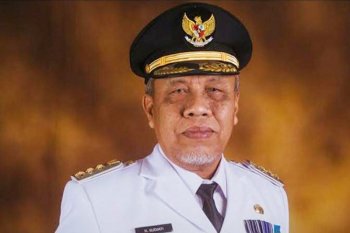 Bupati di daerah ini meninggal setelah dikonfirmasi tertular COVID-19