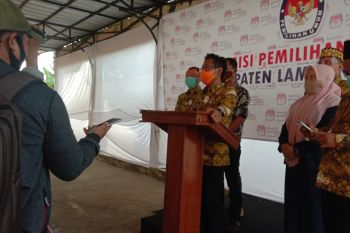 Ini alamat TPS  Calon Bupati Lampung Timur menyalurkan suara