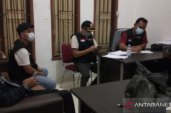 Patroli politik uang Riau hentikan serangan fajar, ada146 amplop berisi Rp50 ribu