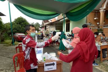 Warga Bandarlampung datangi TPS