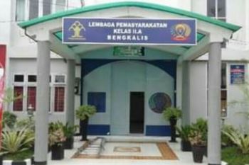 Kasmarni-Bagus Santoso menang di Lapas Bengkalis