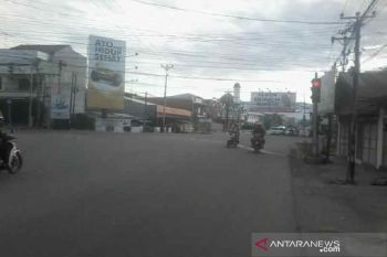 Jalan raya Kota Palu lengang di hari pungut hitung suara pilkada