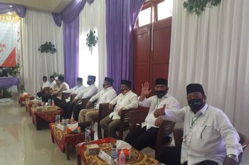 Berjiwa sportif, Cabup Pasaman Barat Erick Hariyona ucapkan selamat kepada Hamsuardi-Risnawanto