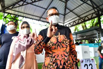Pasangan Chaidir-Suhartina siap rangkul pesaing bangun Maros