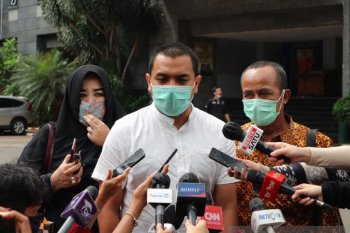 Pengacara Rizieq Shihab minta surat pemanggilan tersanga ke penyidik