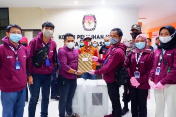 Sebagian kecamatan di Makassar rampungkan rekapitulasi penghitungan suara pilkada