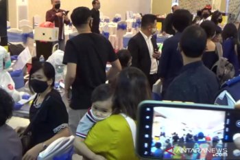 Razia PSBB tamu restoran Golden Leaf ikuti  rapid test