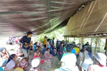 Pertama kali KPU Parimo monitoring TPS tersulit,  berjalan kaki selama dua hari