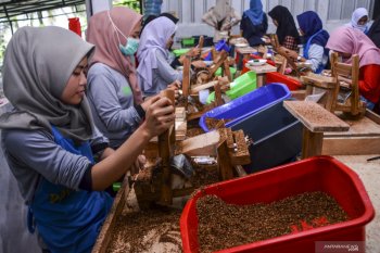 Kebijakan tarif cukai tembakau dinilai tak optimal turunkan perokok anak