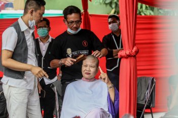Kader PDIP Surabaya cukur massal atas kemenangan Eri-Armuji