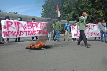 Beasiswa tak kunjung cair, mahasiswa Kepulauan Meranti unjuk rasa