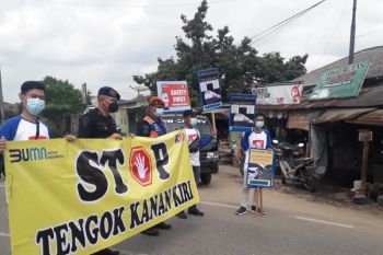 Kurangi angka kecelakaan, KAI lakukan sosialisasi keselamatan di perlintasan