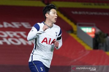 Son dan Salah dampingi Calvert-Lewin di pucuk top skor sementara Liga Inggris