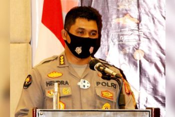 Ratusan personel kepolisian amankan pleno KPU Kalteng