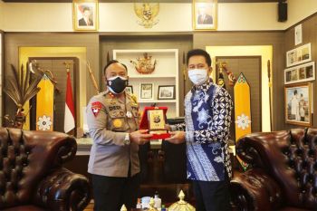 Bupati Nadalsyah kunjungi  Kapolda Kalteng