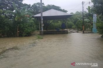 Hujan guyur Makassar picu genangan di sejumlah kawasan perumahan