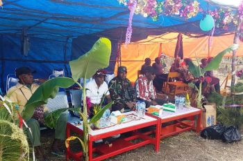 Babinsa Kurulu hadiri Ibadah Natal jemaat GIDI
