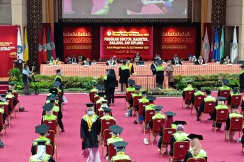 Rektor UNP: Perguruan tinggi dengan dunia usaha dan industri merupakan aset nasional