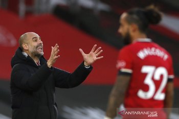 Guardiola masih kecewa kepada lini depan Manchester  City
