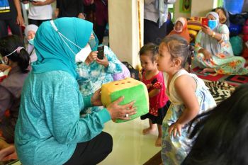 PKK-Dinsos Sulsel salurkan bantuan untuk korban banjir di Makassar
