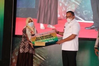Pemkab Musi Banyuasin berikan beasiswa ke Suku Anak Dalam