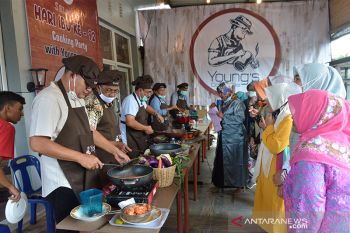 Membahagiakan istri pada Hari Ibu