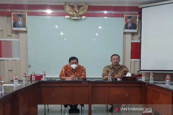 Tekan COVID-19, PMI Surakarta lakukan penyemprotan massal di kelurahan