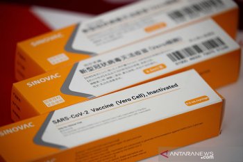 Year ender - Indonesia takes cautious steps towards mass immunization