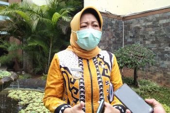 Metro masuk zona merah, Disdikbud tinjau ulang kebijakan KBM tatap muka