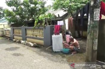Seribuan warga Makassar tinggalkan lokasi pengungsian setelah banjir surut